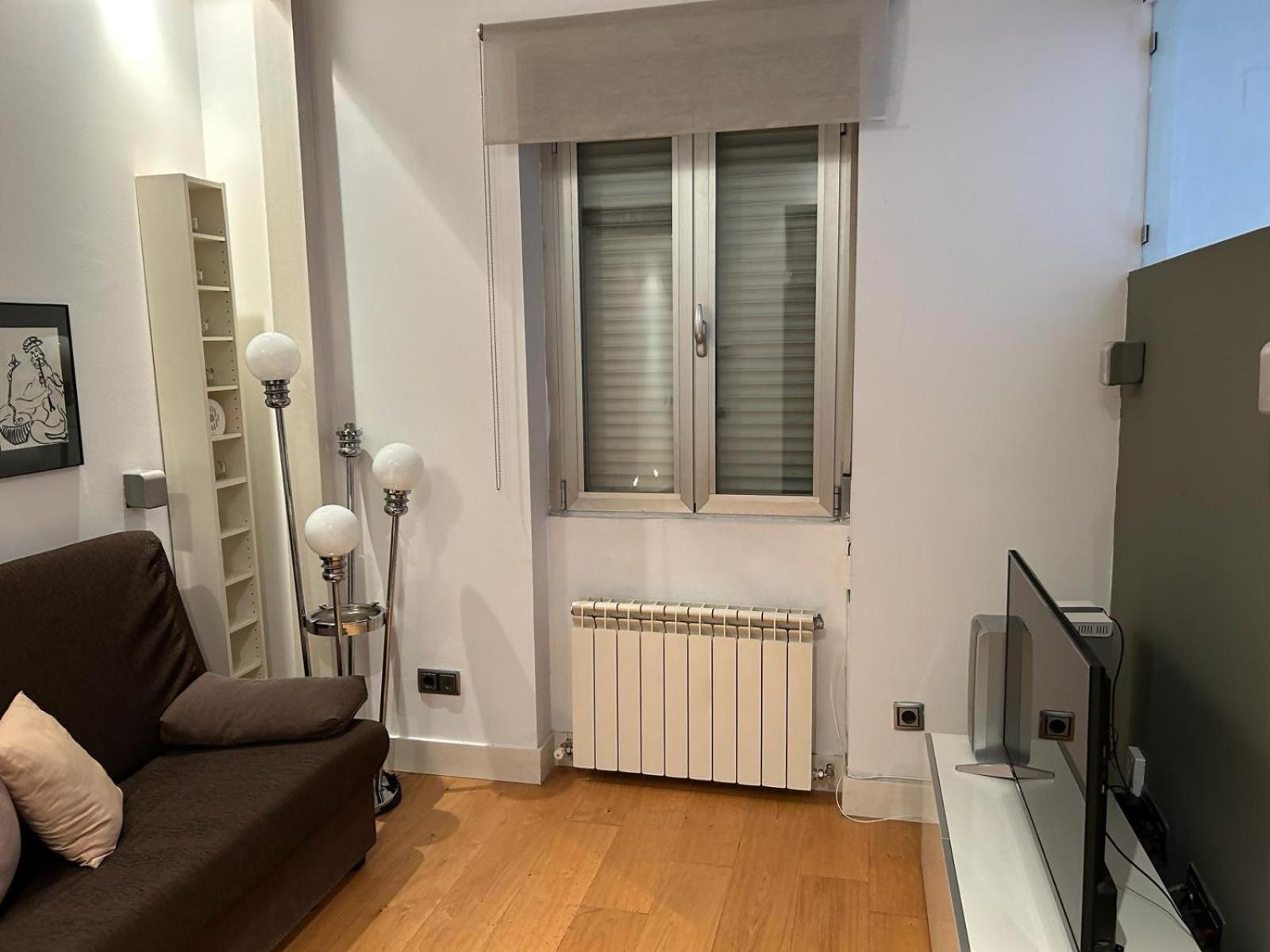 Estudio En Av De America Madrid Ngoại thất bức ảnh